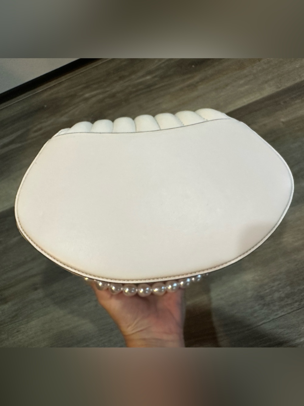 What The Shell 3D bag
kate spade new york - Picture 13 of 15